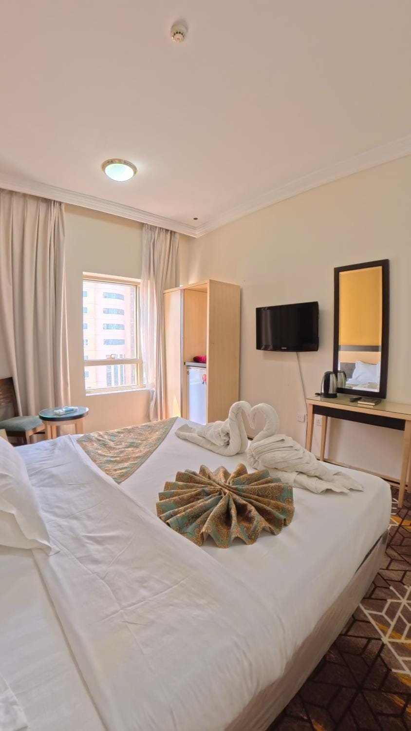 Bedroom, furniture