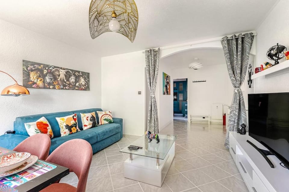 Stylish 3 room flat at FR-DE-CH border with Garage Apartment in Saint-Louis