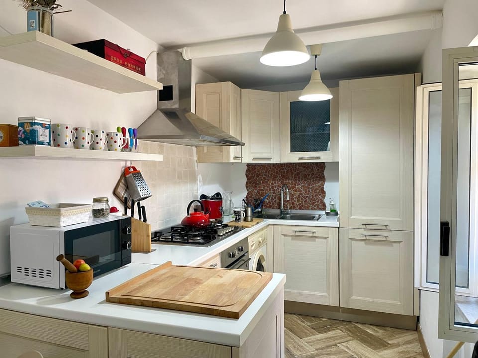 Kitchen or kitchenette, kitchen