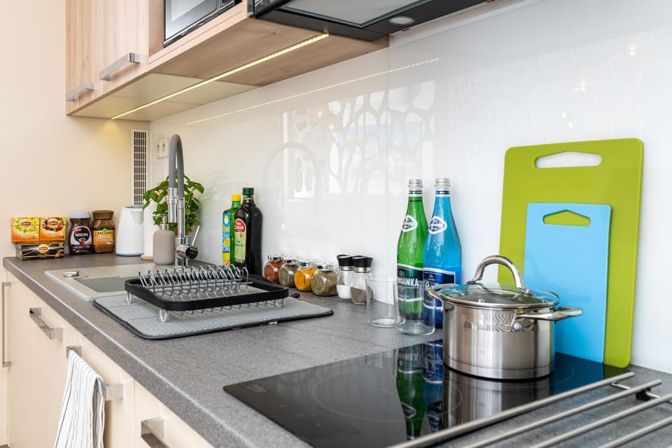 Coffee/tea facilities, Kitchen or kitchenette