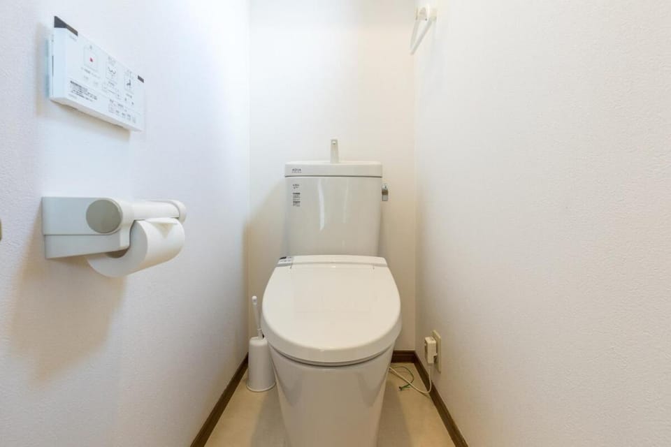 岡山駅徒歩5分-駅近1軒家をまるごと貸切-最大7名-ファミリーやグループ-Switch無料 Apartment in Japan