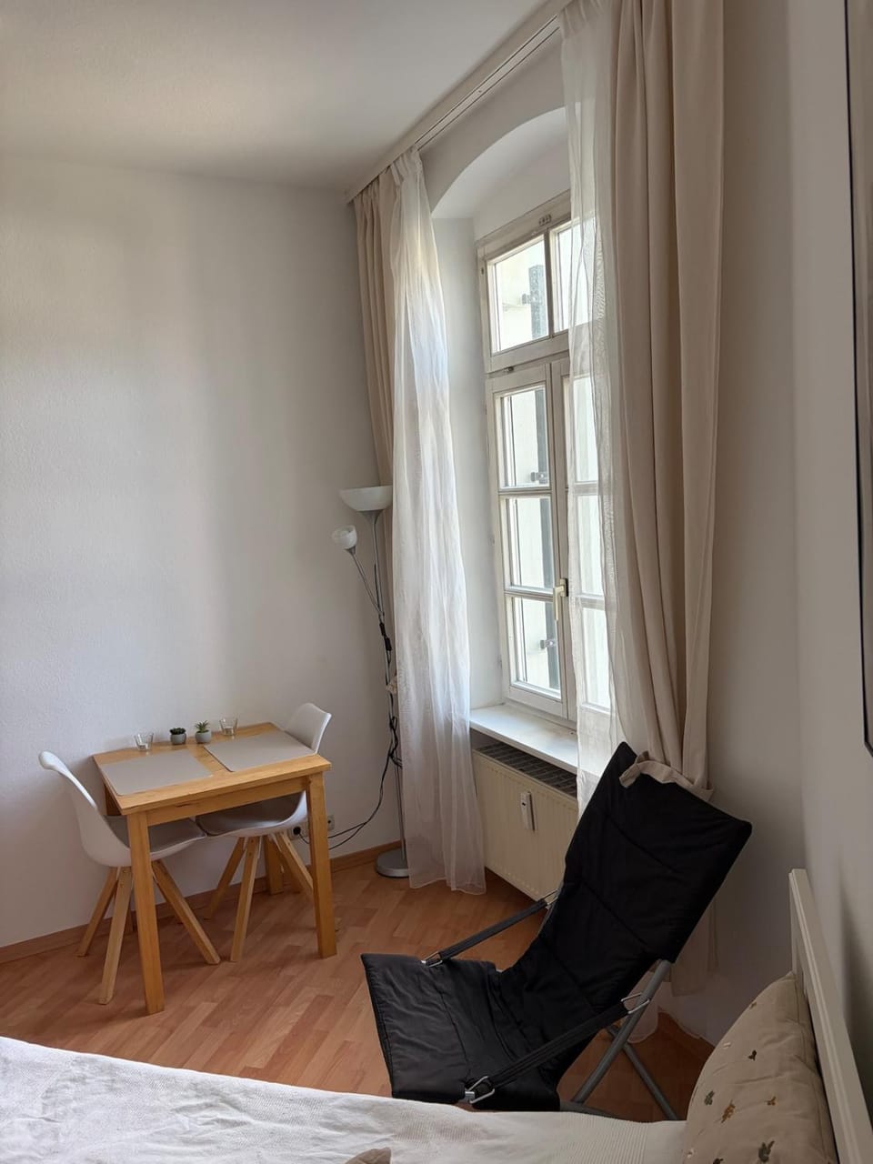 Photo of the whole room, Seating area, Dining area