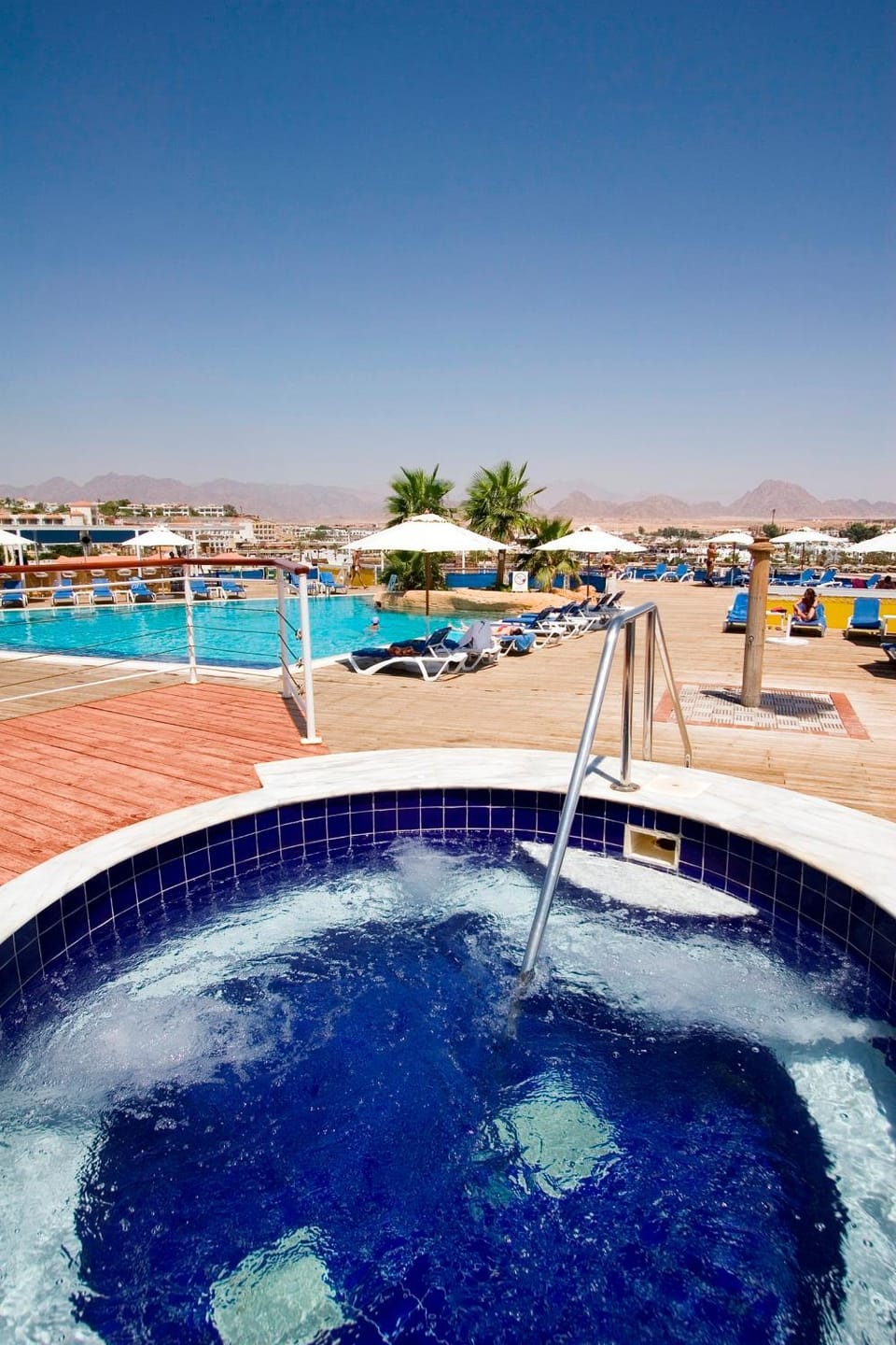 Swimming pool, Swimming pool