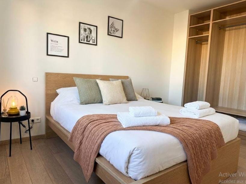 Perfect City Escape 2BR Flat w parking near the train station Apartment in Luxembourg