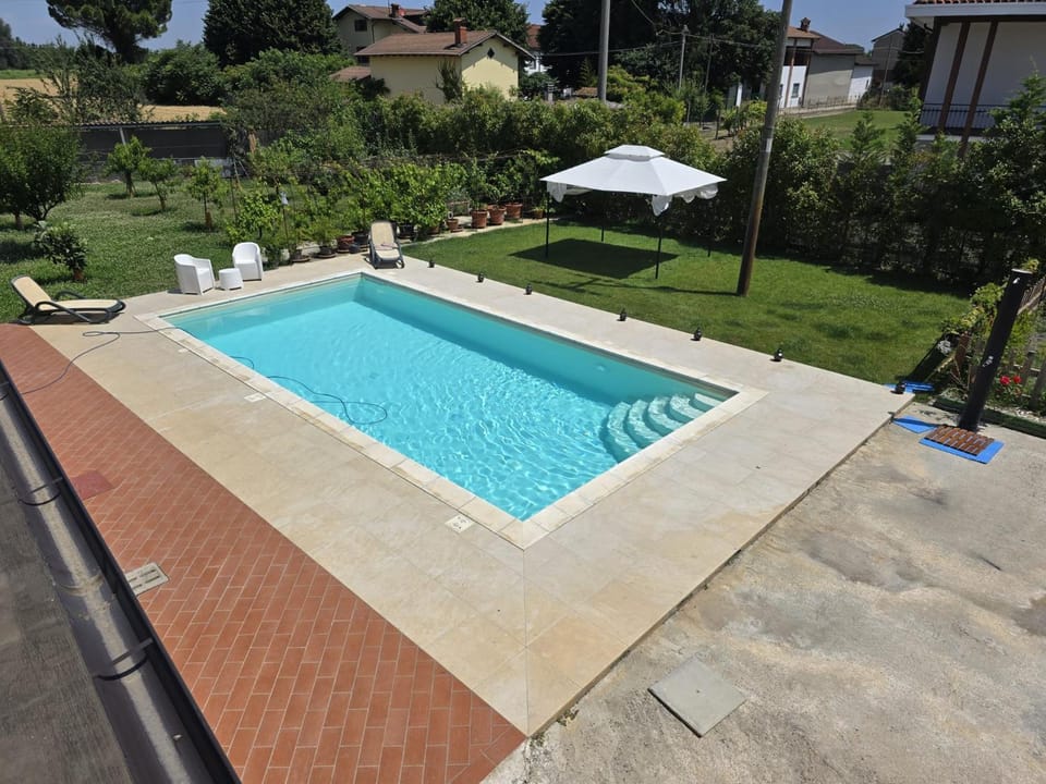 Garden, Garden view, Pool view, Swimming pool, sunbed