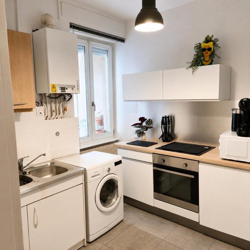 2 pièces en RDC à Neudorf, proche centre de Strasbourg Apartment in Strasbourg