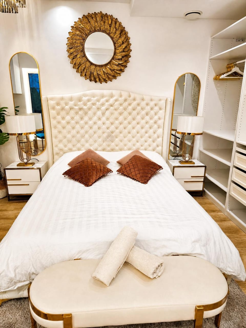 Lovely central apartment - Pool Gym Sauna extra buchbar Apartment in Munich