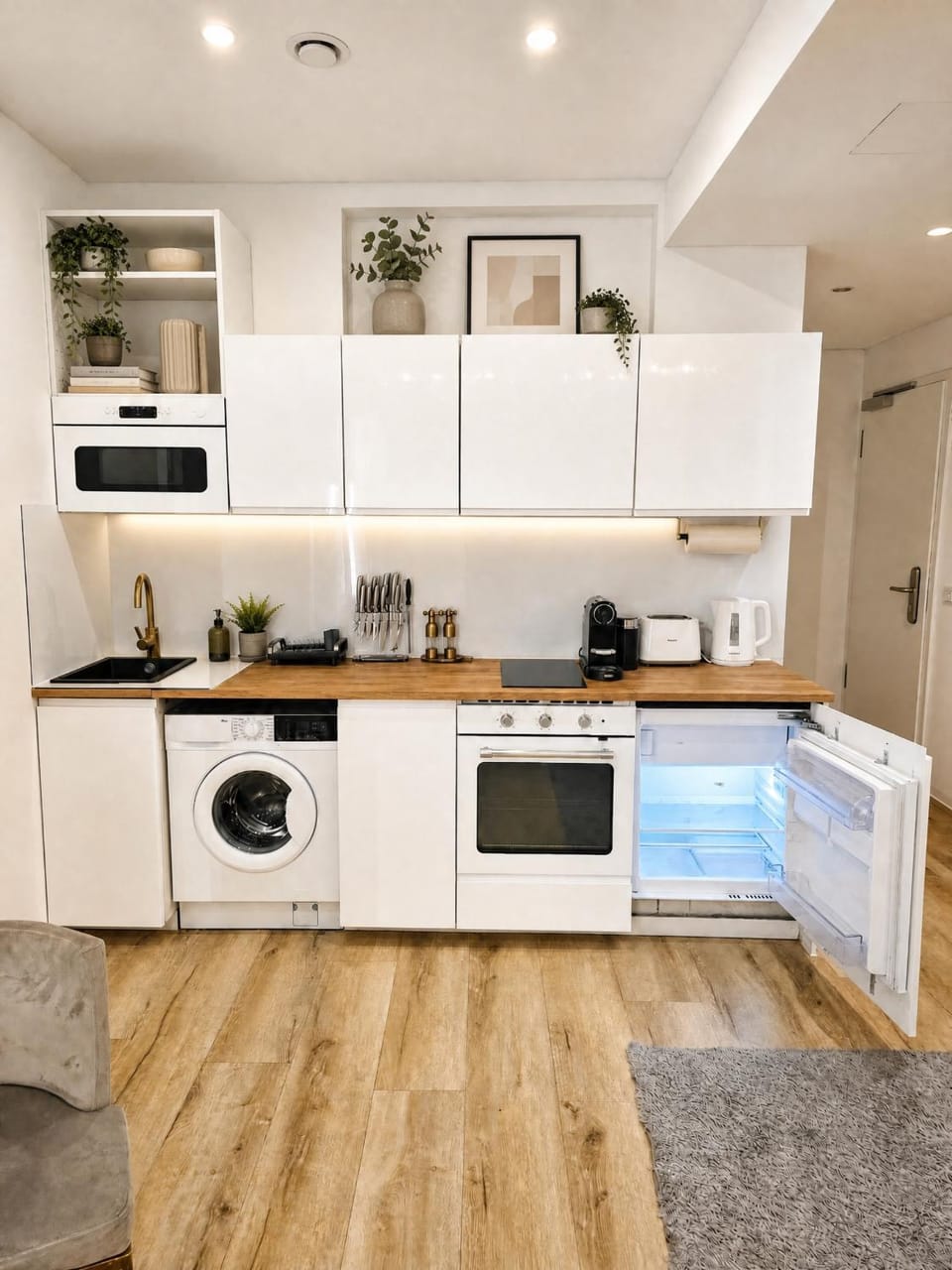 Lovely central apartment - Pool Gym Sauna extra buchbar Apartment in Munich