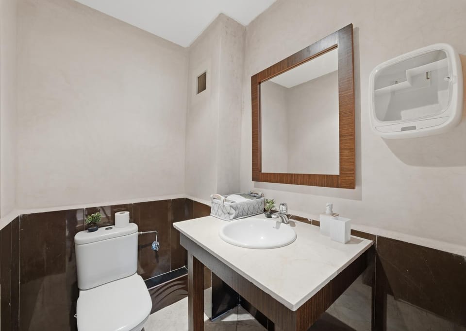 Oasis Moderne Pool and Fitness 5 min de Gueliz Apartment in Marrakesh