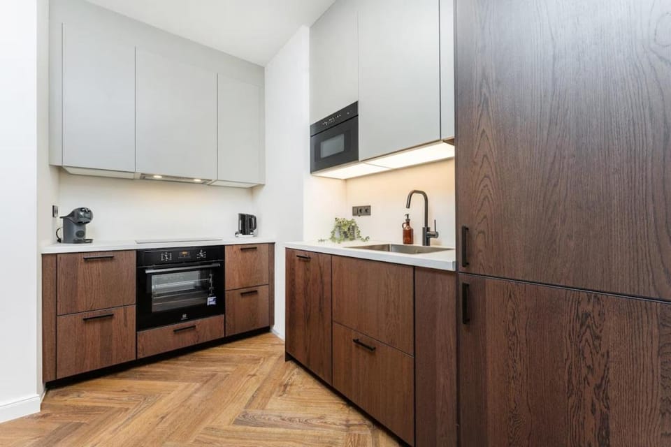 Kitchen or kitchenette, Living room