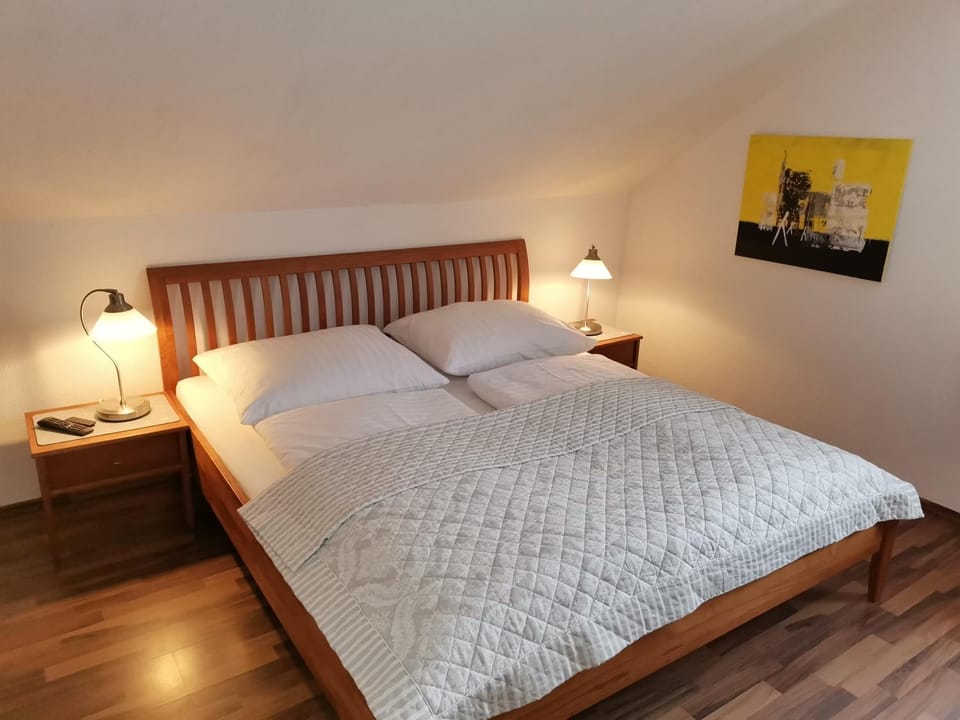 Bed, Bedroom