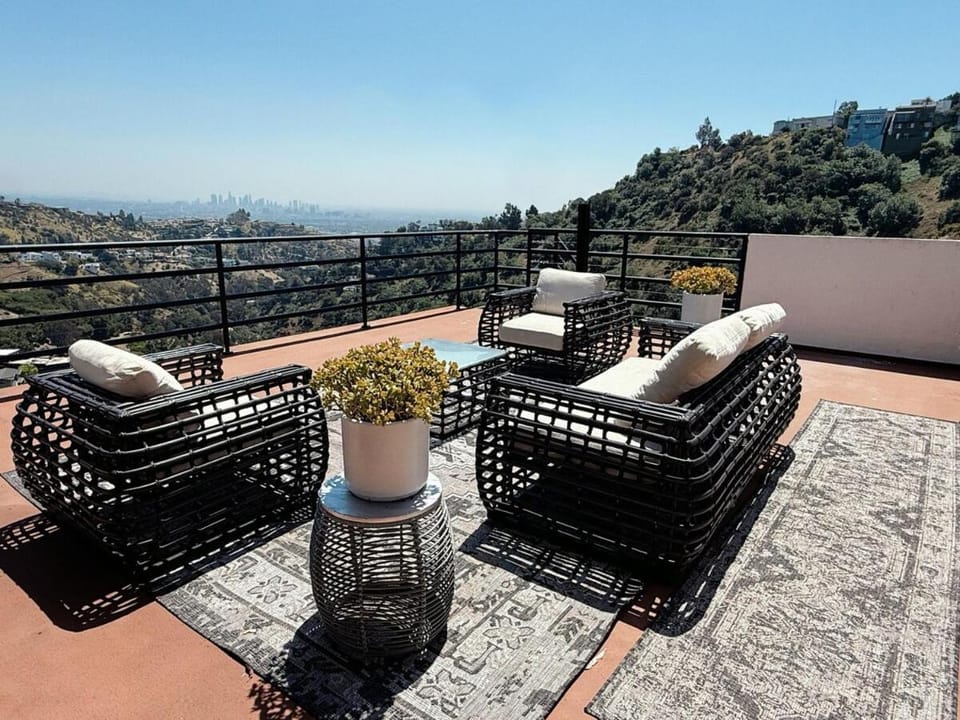 Day, View (from property/room), Balcony/Terrace, Balcony/Terrace, Seating area