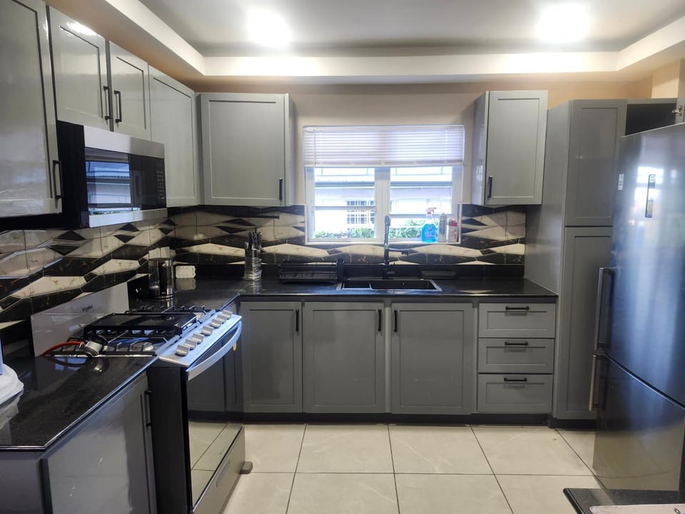 K&C RENTALs Apartment in Saint George