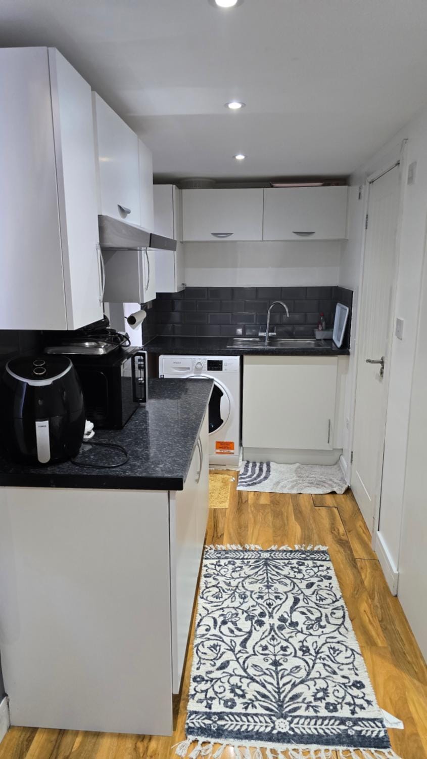Butely Lodge Bed and Breakfast in Luton