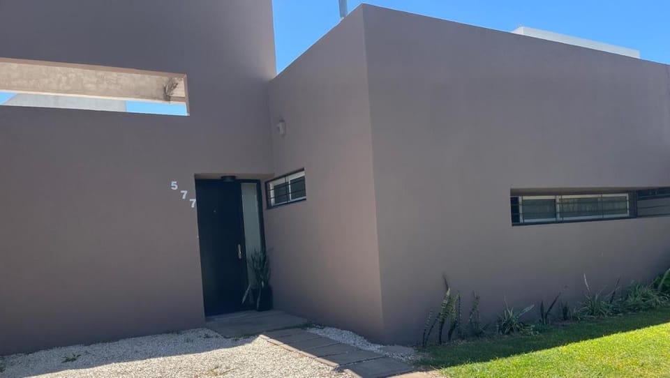 Aires del sur House in San Nicolás de los Arroyos