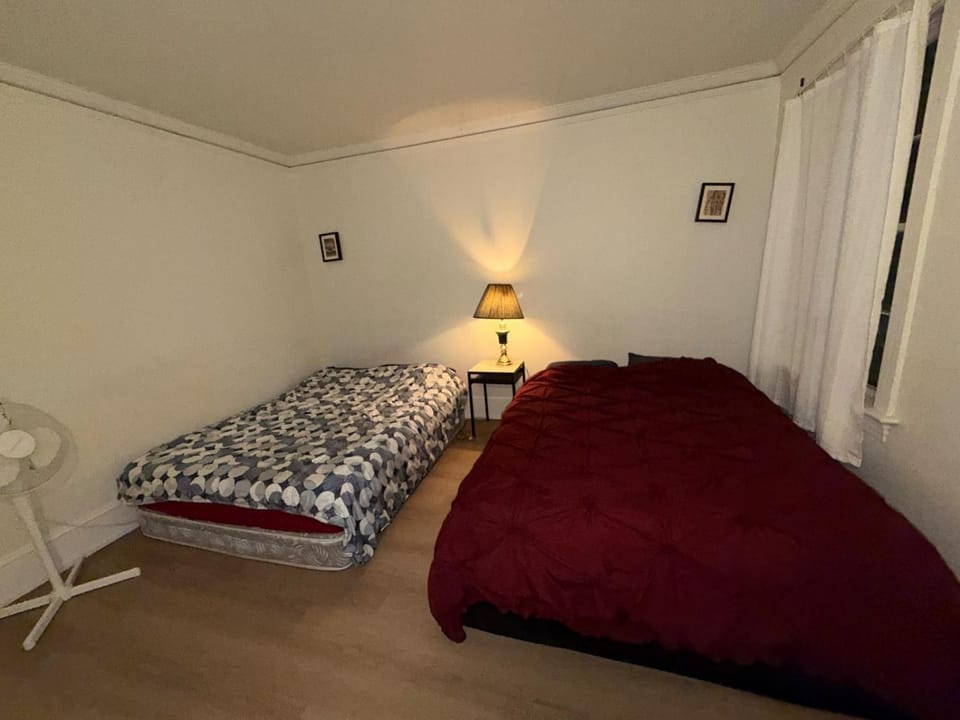 Vancouver Downtown East Guesthouse- Free Parking Vacation rental in Vancouver