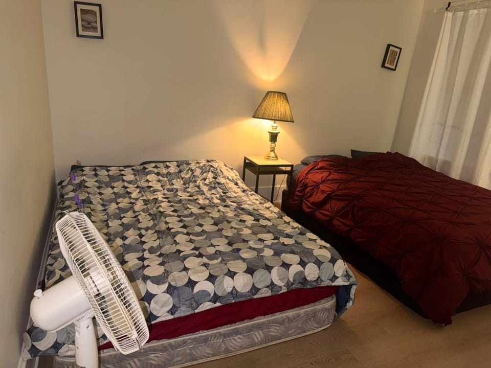Vancouver Downtown East Guesthouse- Free Parking Vacation rental in Vancouver