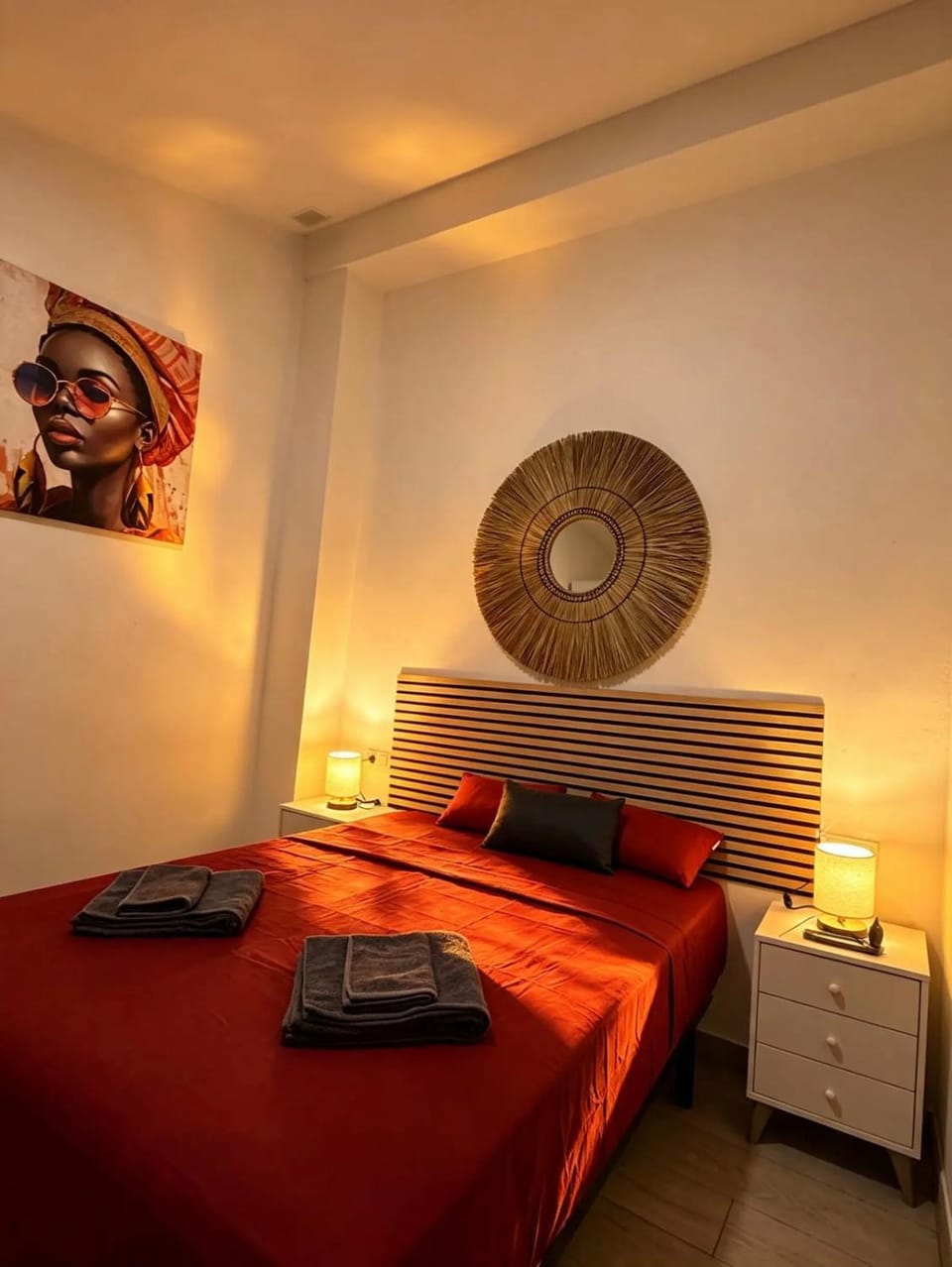 Bed, Photo of the whole room, Bedroom
