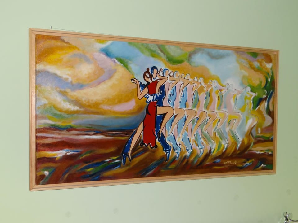 People, Decorative detail, Bedroom, group of guests