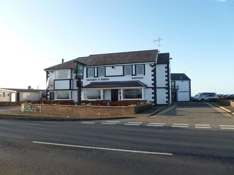 Tafarn Y Rhos Bed and Breakfast in Wales