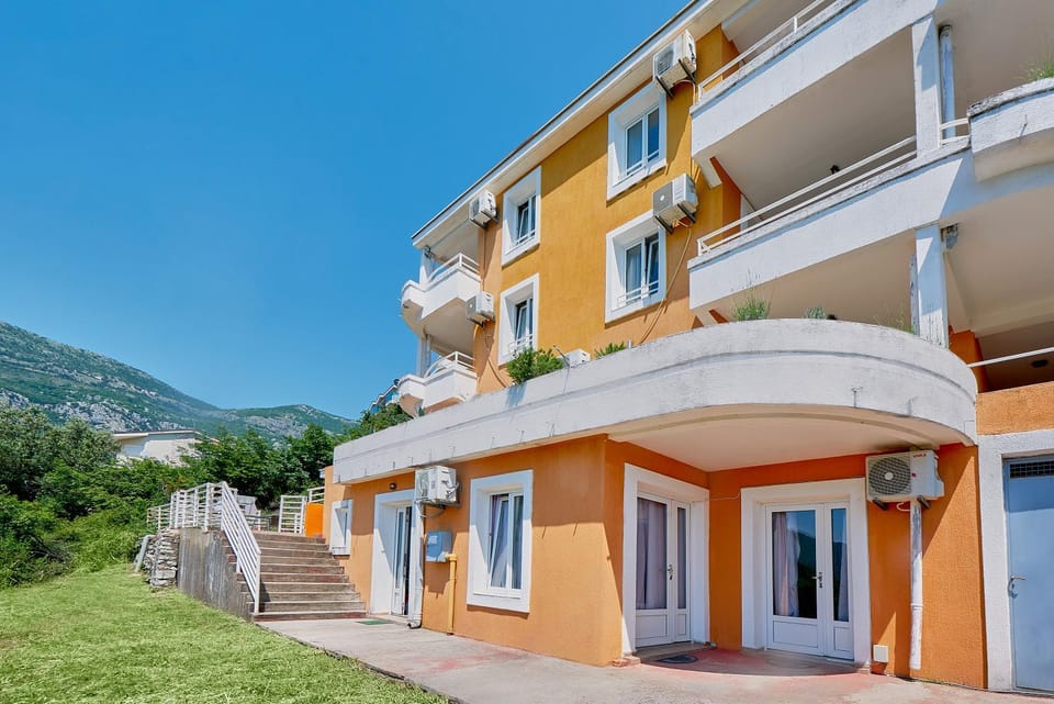 Apartments Villa Relax Apartment in Budva Municipality
