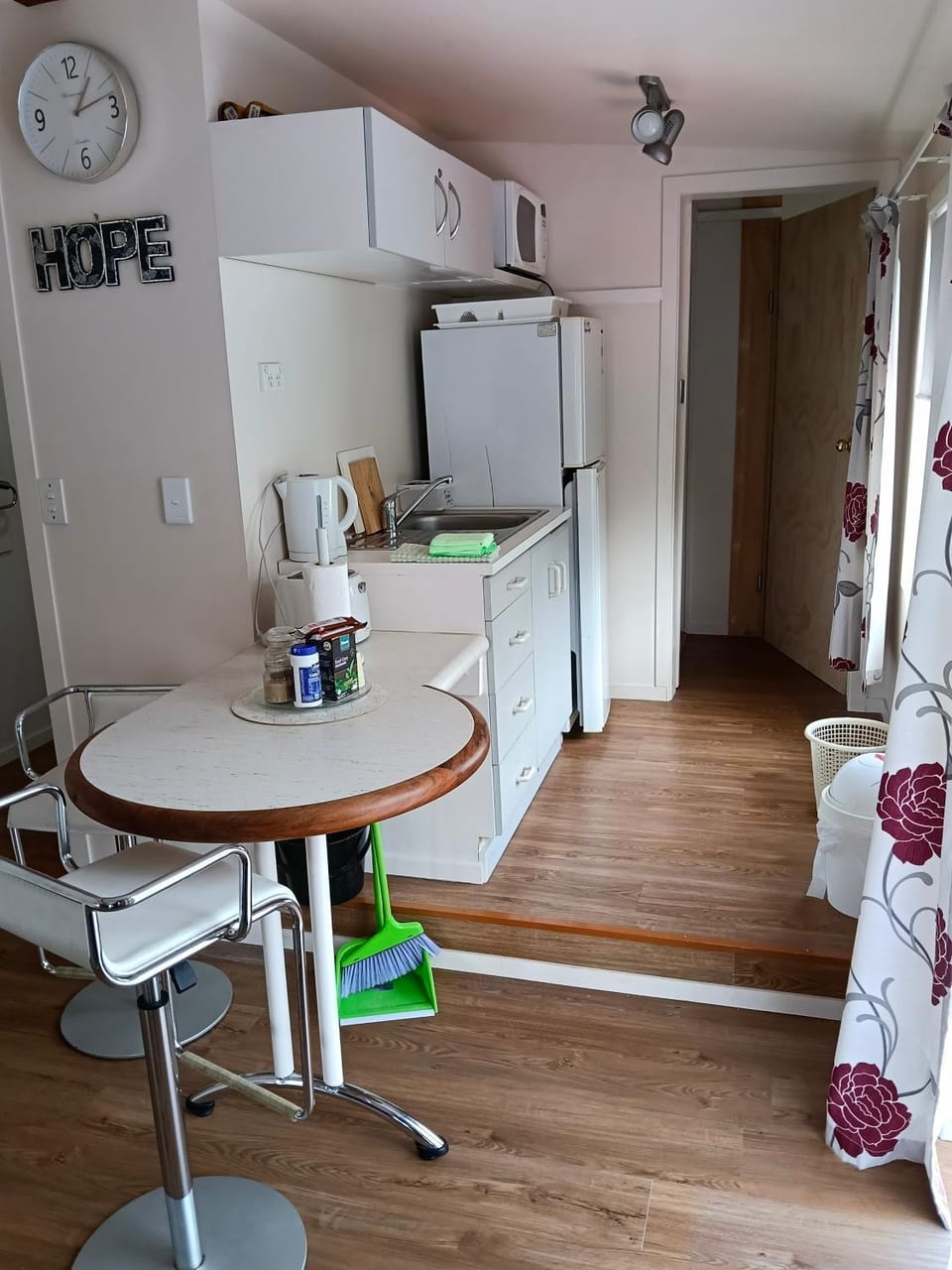Water Brook 2 Br Studio Apt Apartment in Hamilton