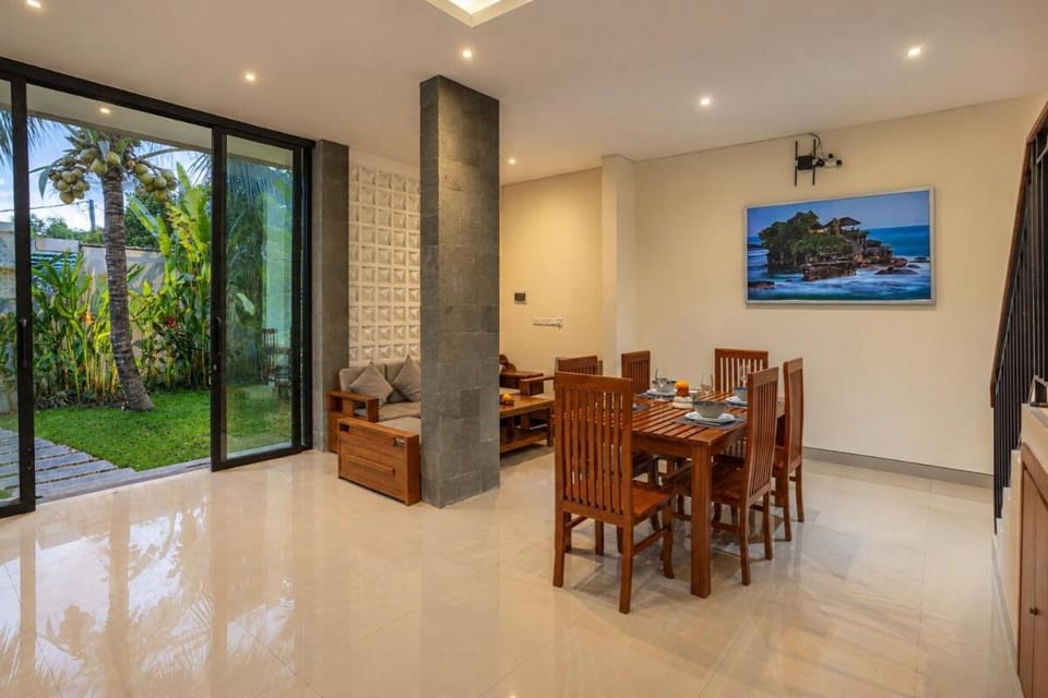 Tropical Two Bedroom Pool Villa with Green Views House in Kediri