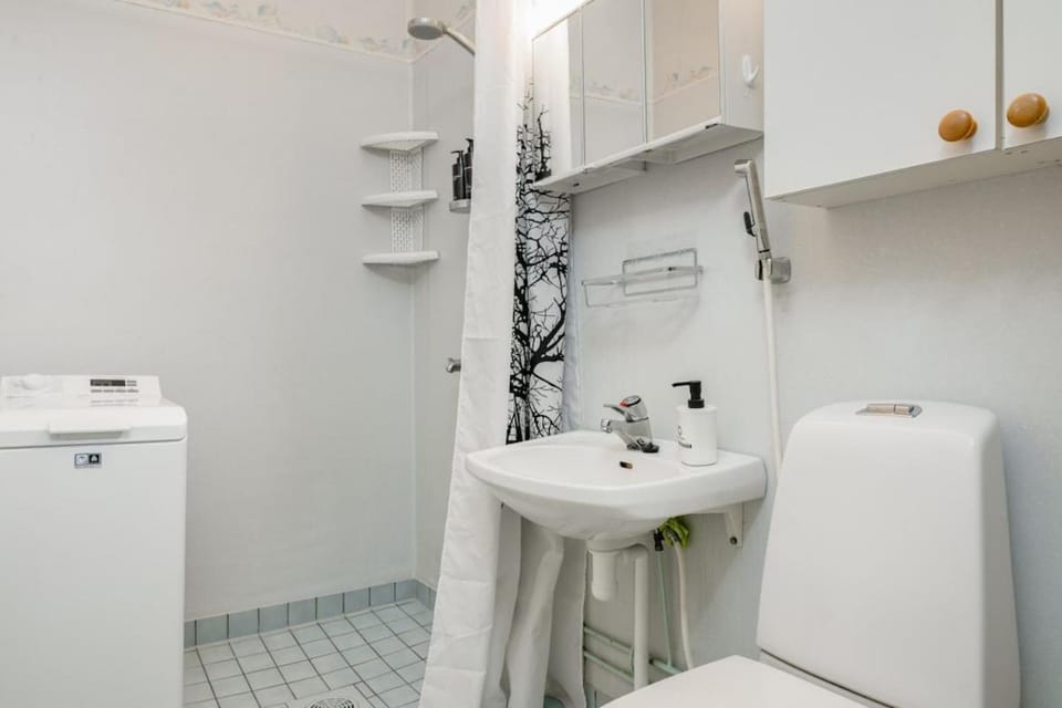 Bathroom, laundry