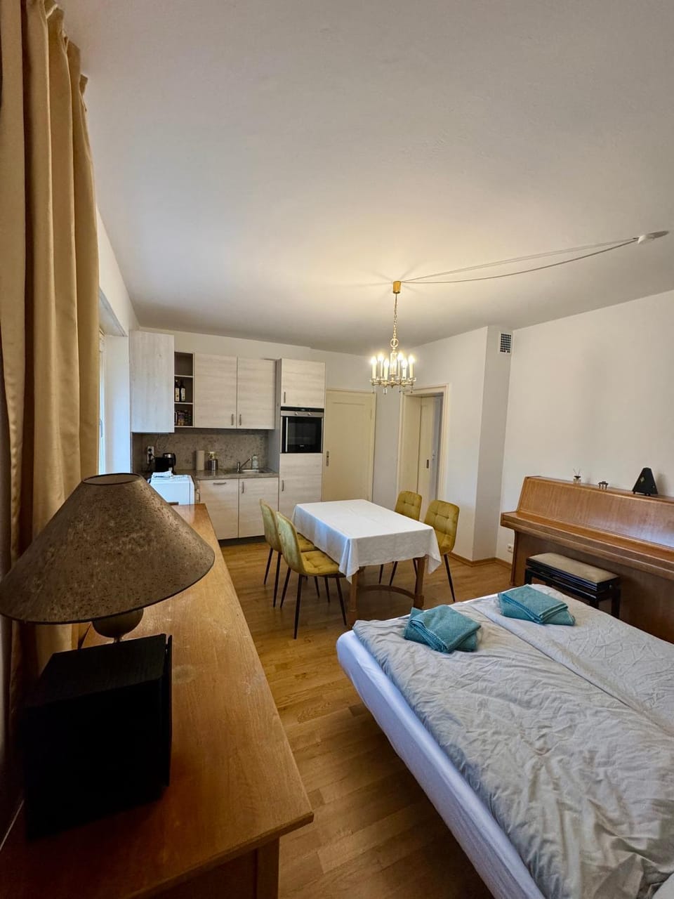 Schöne Unterkunft mit Garten, gute Lage, Tram Bus Apartment in Munich