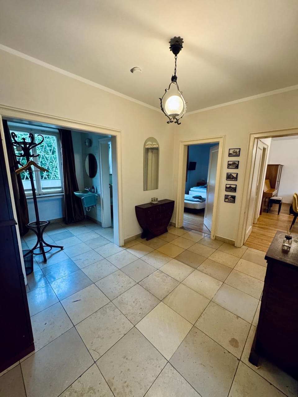 Schöne Unterkunft mit Garten, gute Lage, Tram Bus Apartment in Munich
