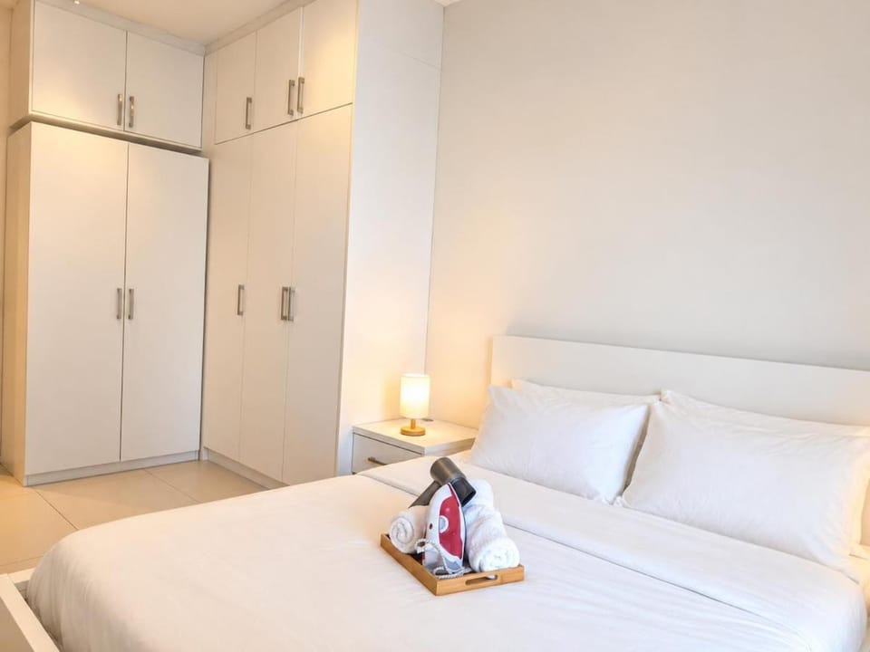 Work, Stay & Relax Mont Kiara Arcoris 163 Apartment in Petaling Jaya