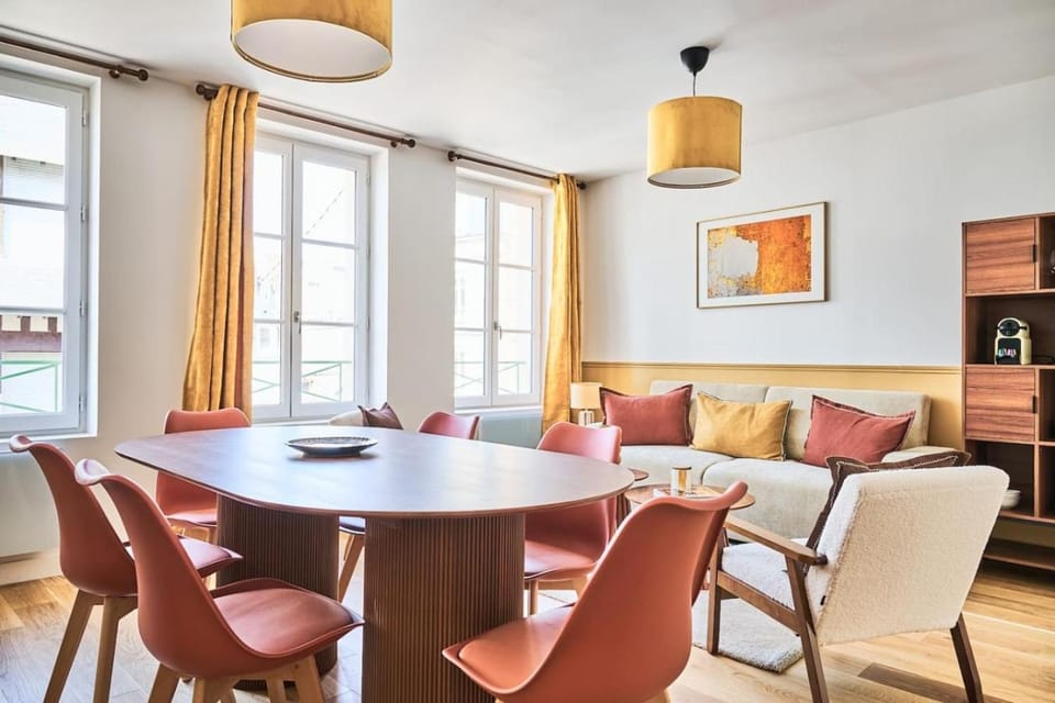 Cosy et charmant, adresse ideale rue des Bains) Apartment in Deauville