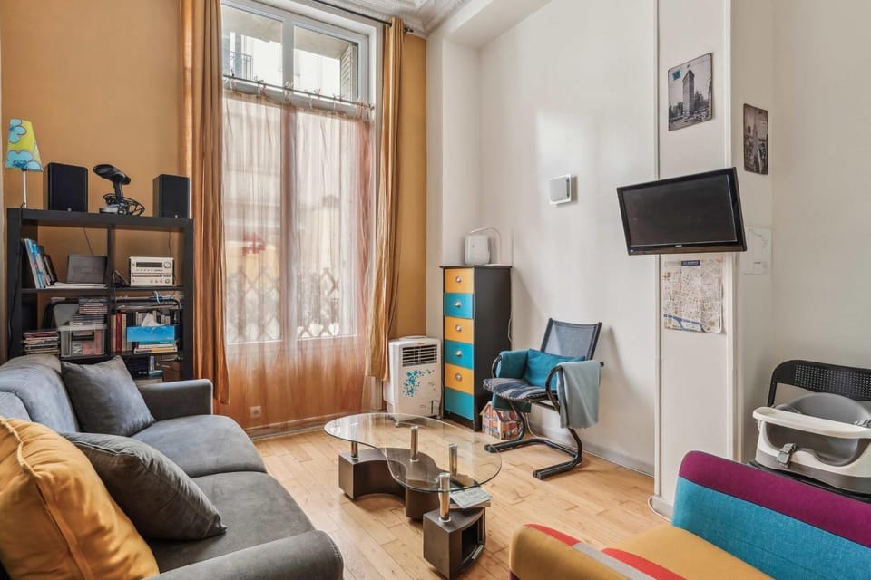 Charmant appartement en plein coeur du Marais Apartment in Paris
