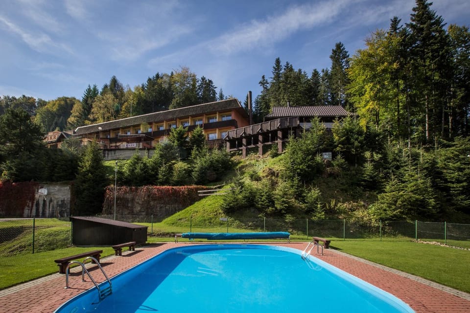 Property building, Swimming pool