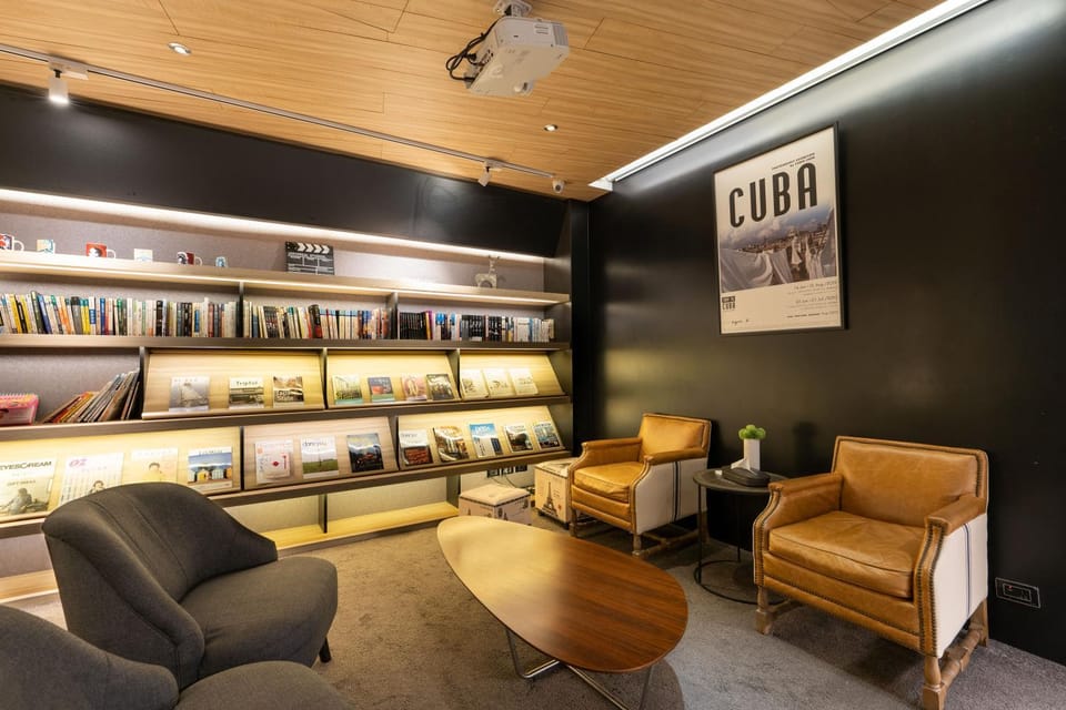 Library, Lobby or reception