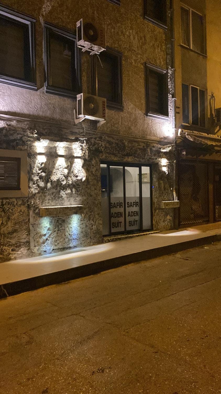 Walking distance to Altıparmak Zafer Plaza Apartment in Turkey