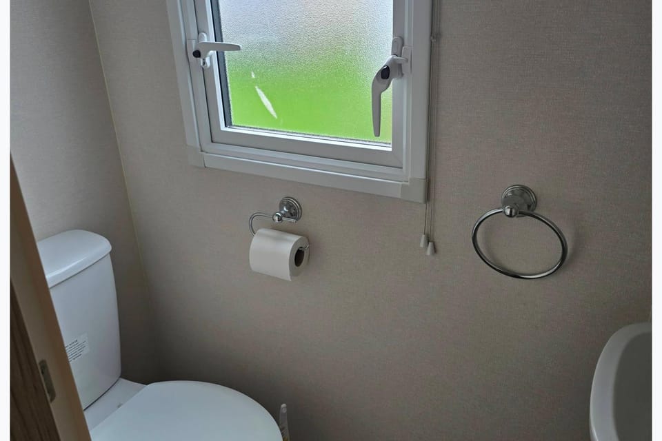 3 Bed Caravan - Free Parking & Pet-Friendly House in Wyre District