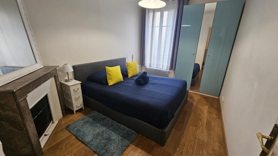 Bed, Bedroom