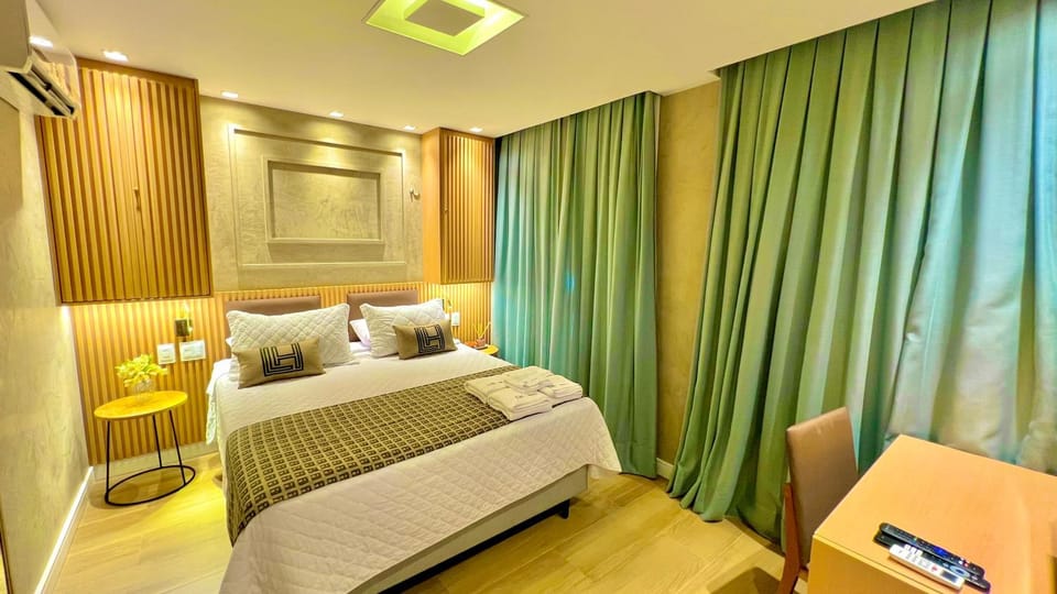 Bed, Bedroom, air conditioner
