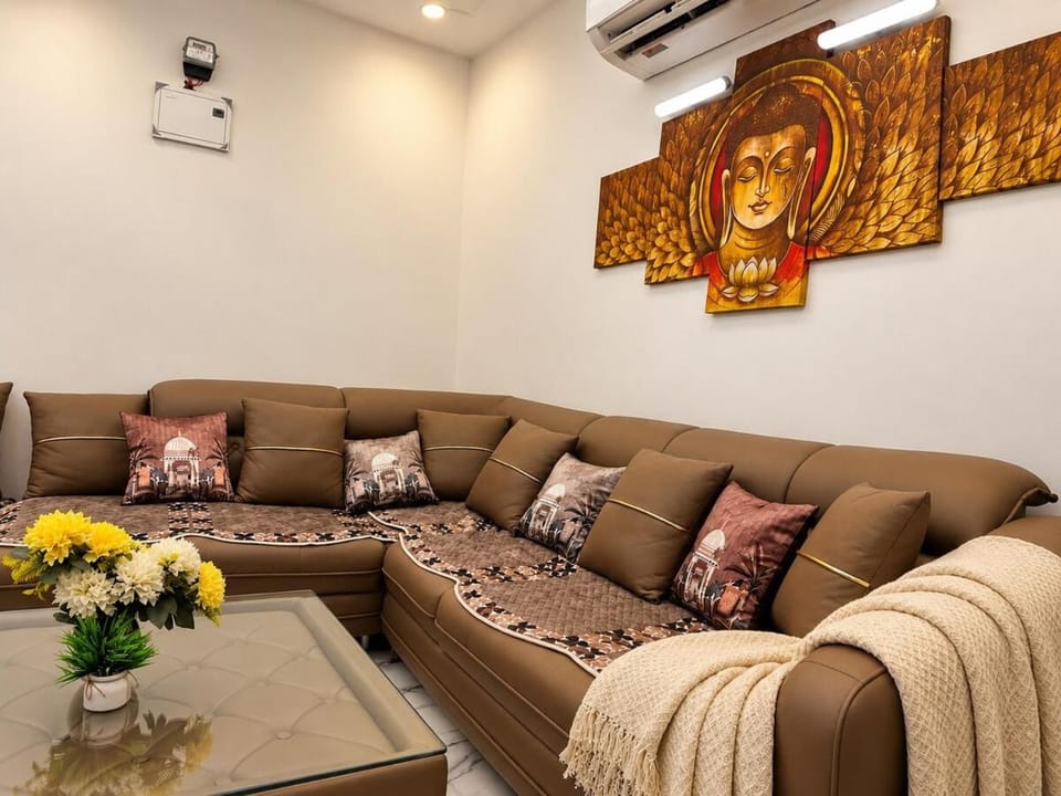 The Homecoming Riverside Retreat Ganga View Apartment in Rishikesh