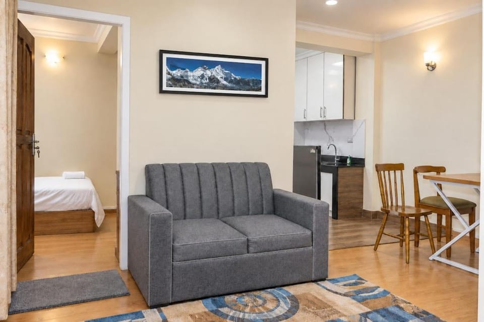 Living room, Photo of the whole room, Seating area