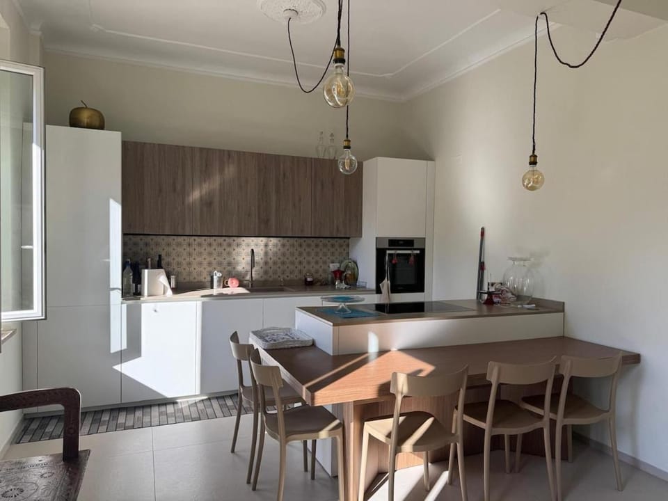 House with garden for outdoor dining Apartment in Pesaro