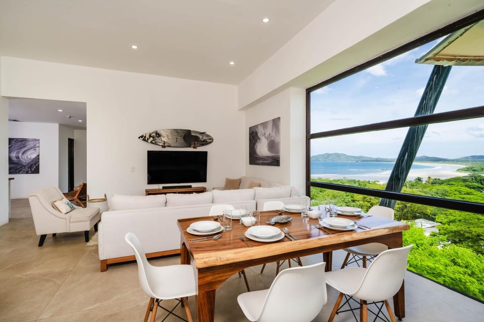 Ocean View Penthouse Close to the Beach & Town House in Tamarindo