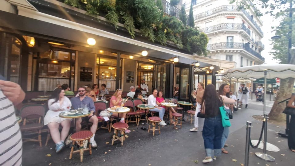 Gare Montparnasse 2 mins, 2 bed room ,Center of Saint Germain , wonderful place Apartment in Paris