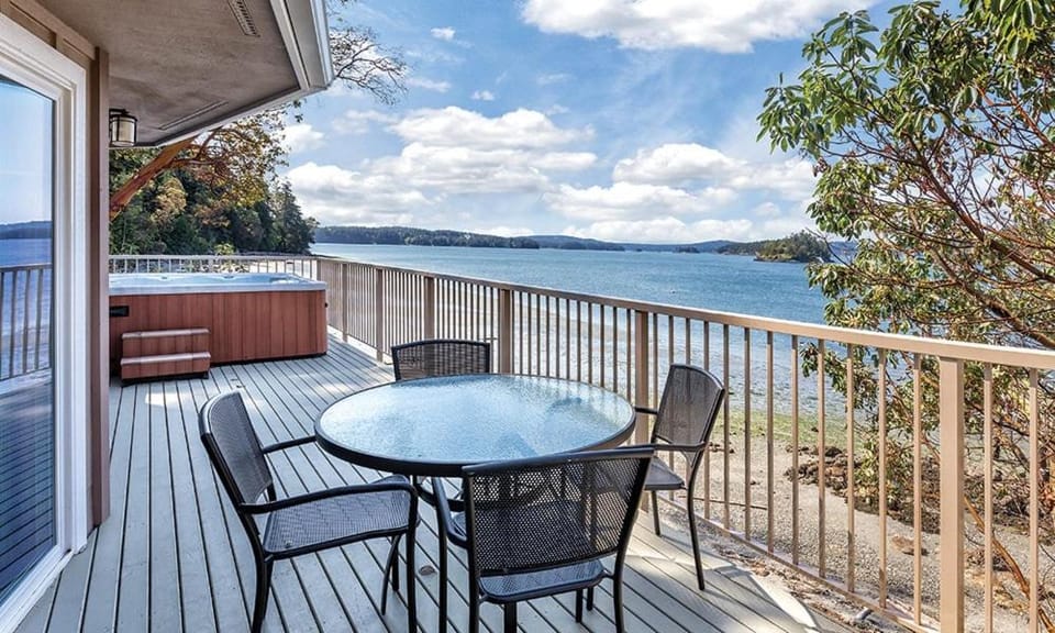 Deer Harbor 3BR Apartment with Resort Access House in Deer Harbor