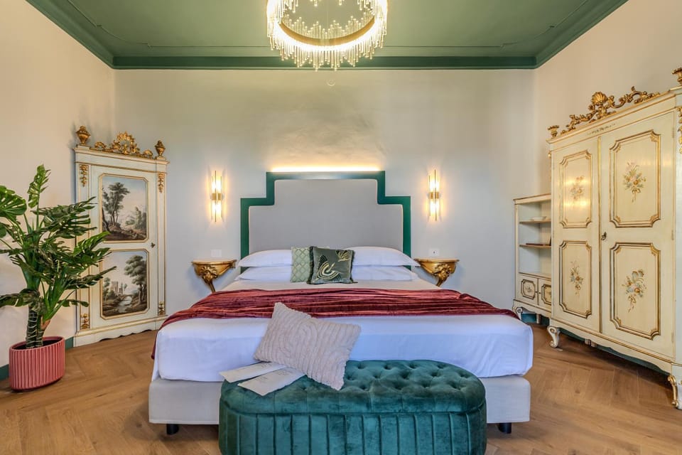 Bed, Photo of the whole room, Bedroom, wardrobe