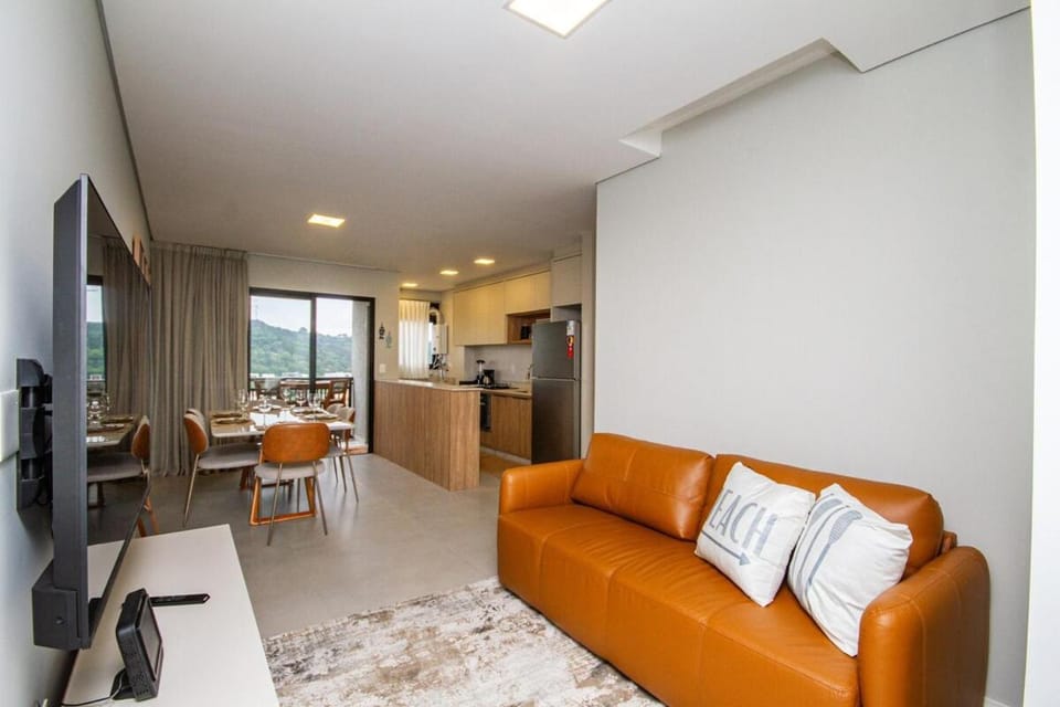 Stay Home Praia Brava - Apartamento amplo - Varanda com churrasqueira - 1 Suíte e 2 Quartos - 6 Hóspedes Apartment in Balneário Camboriú