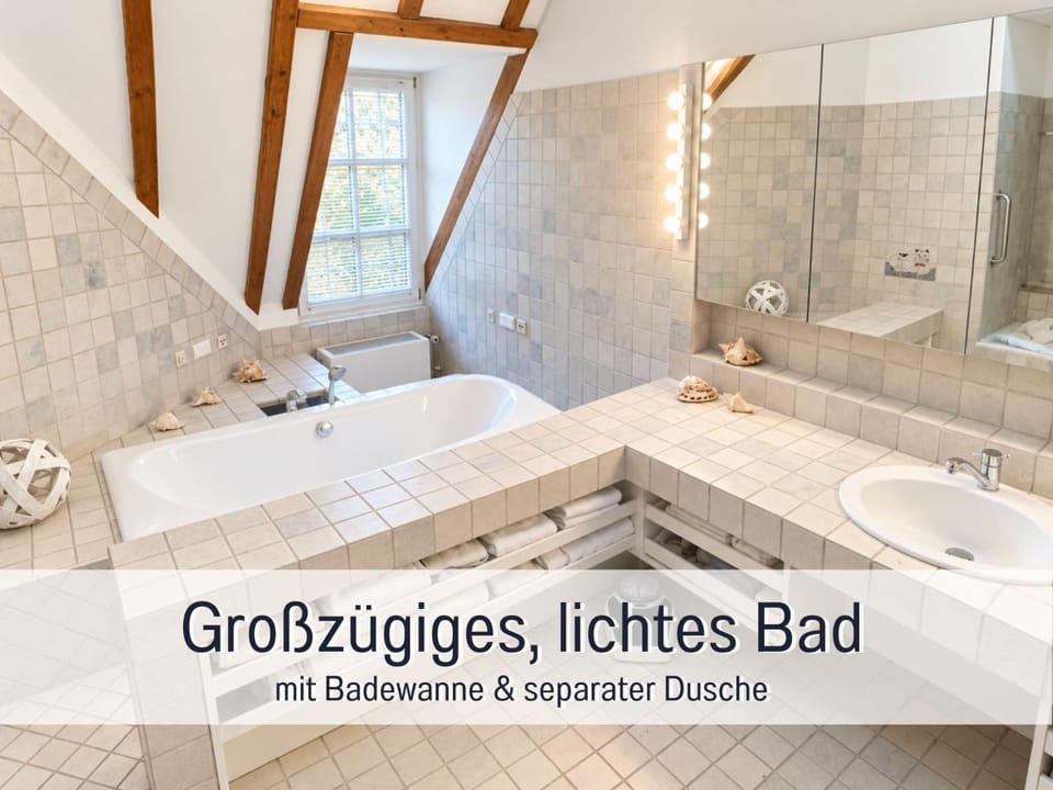 Shower, Bathroom, Text overlay, towels, laundry