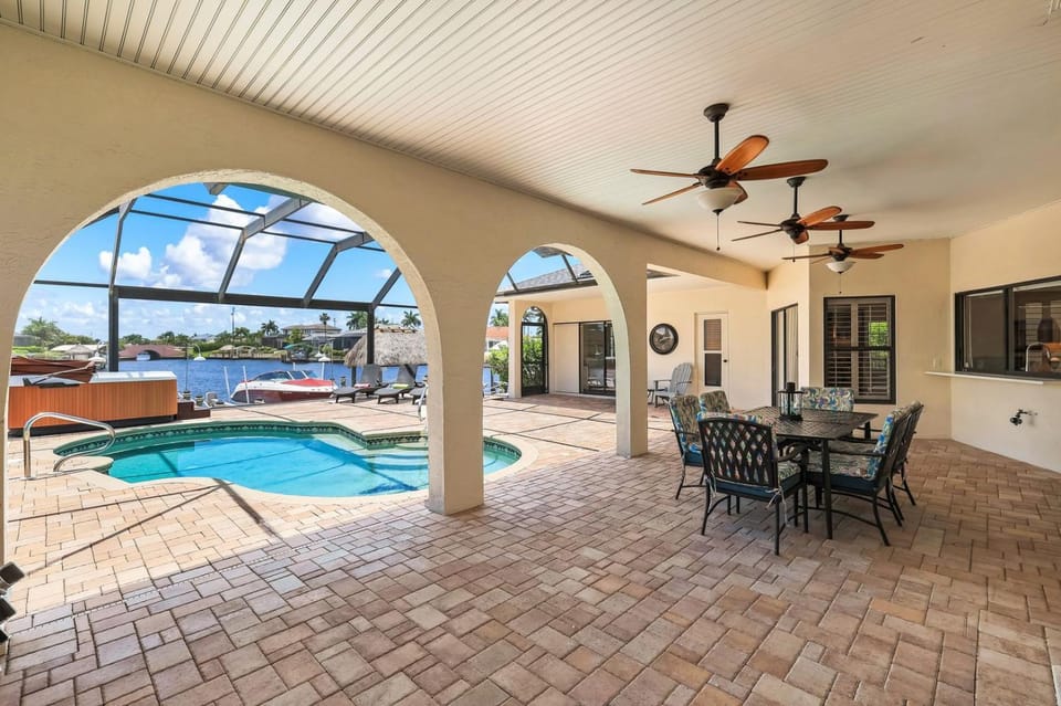 Villa Batavia - Gulf Access House in Cape Coral
