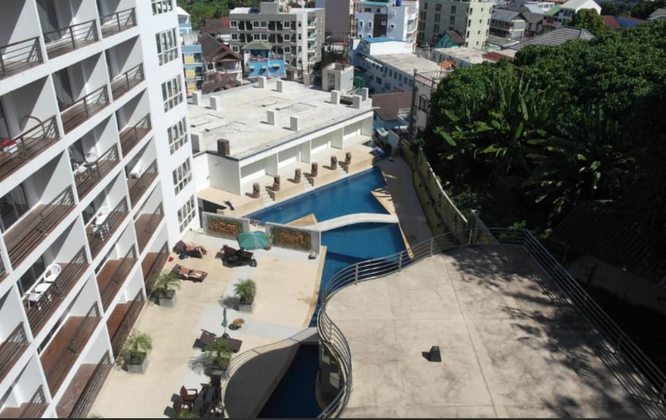 BeststayinPhuket Mountain Poolviews Apartment in Patong